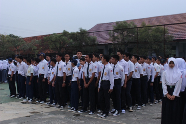 Hari Pertama Sekolah di SMAN 27 Bandung