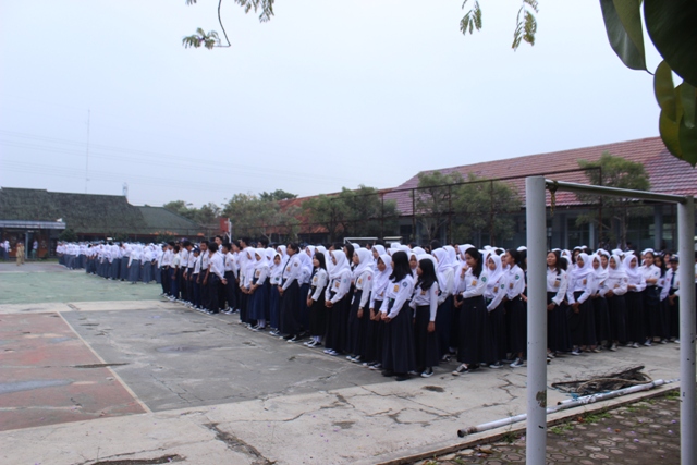 Hari Pertama Sekolah di SMAN 27 Bandung