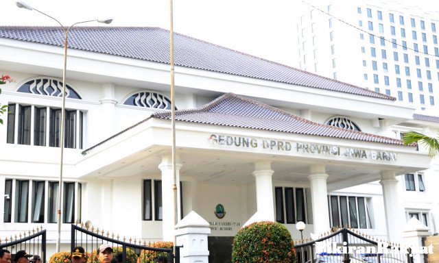 Daftar Nama 120 Anggota DPRD Jabar 2019-2024 Hasil Pemilu 2019 Daftar Nama 120 Anggota DPRD Jabar 2019-2024 Hasil Pemilu 2019