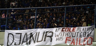 Bobotoh Persib Kecewa dengan Permainan Carlton Cole