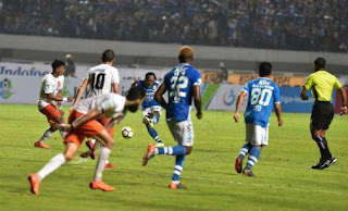 Borneo FC vs Persib Bandung