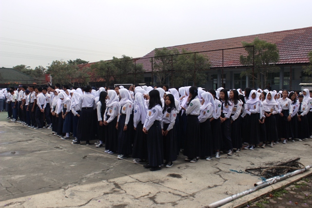 Hari Pertama Sekolah di SMAN 27 Bandung