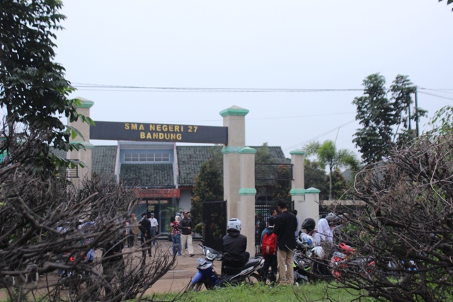 Hari Pertama Sekolah di SMAN 27 Bandung