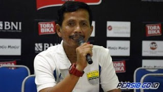 Djanur Minta Maaf kepada Bobotoh Persib Djanur Minta Maaf kepada Bobotoh Persib
