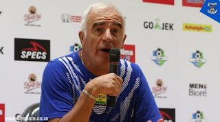 Gomez Rotasi Pemain Persib Kontra Borneo FC untuk Persija