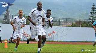 Maitomo, Cole, Essien